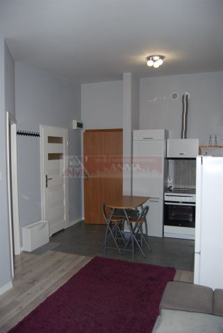 Mieszkanie 2-pokojowe Leonów. Zdjęcie 2