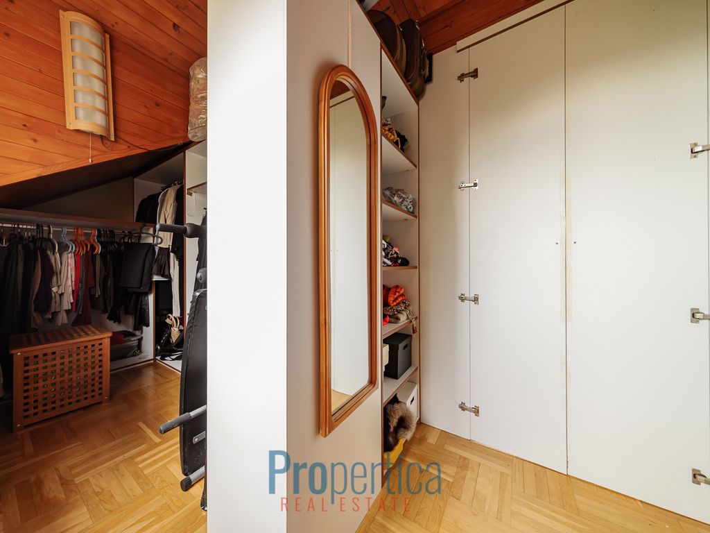 dom szeregowy, 5 pokoi Piastów, ul. Akacjowa. Zdjęcie 12