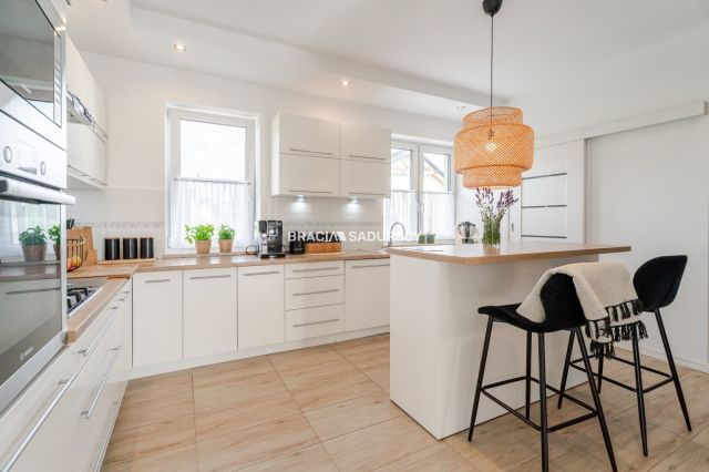 dom wolnostojący, 6 pokoi Węgrzce. Zdjęcie 8