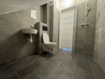 Lokal Kraków Czyżyny, al. Pokoju. Zdjęcie 3