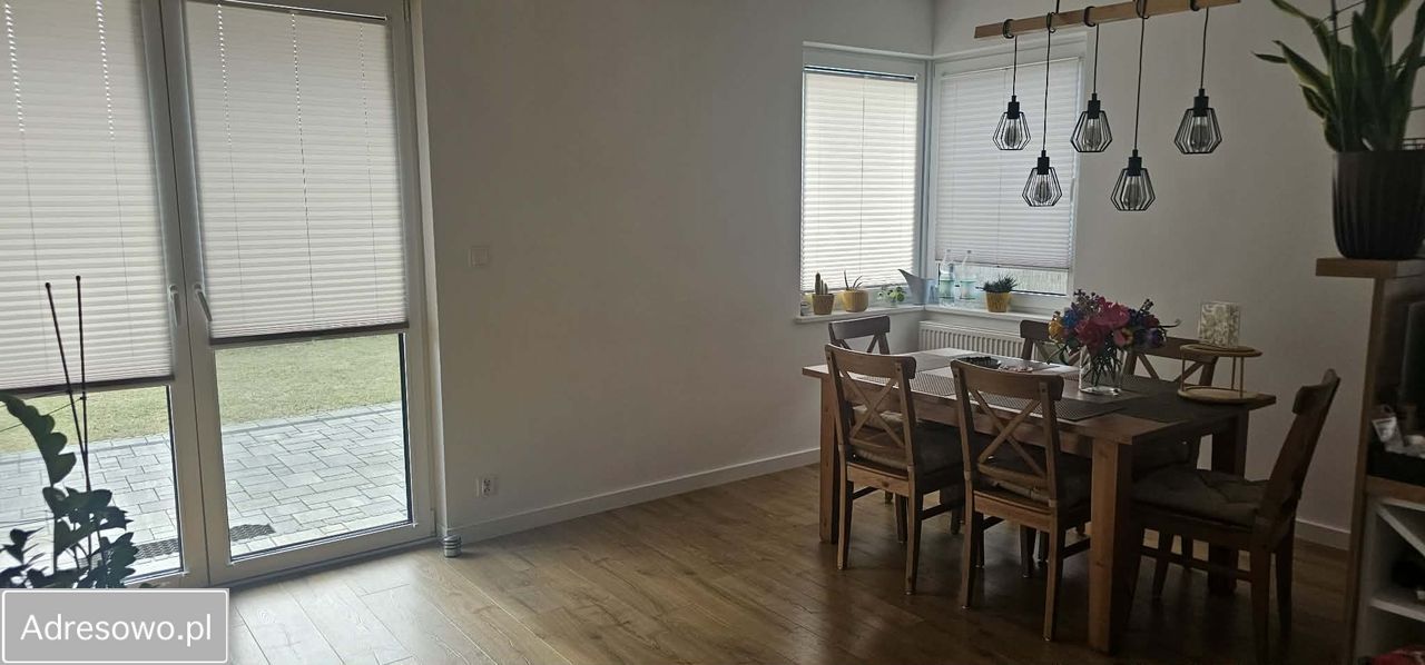 bliźniak, 4 pokoje Książenice. Zdjęcie 10