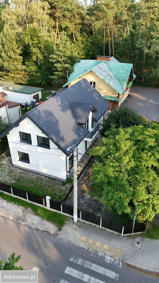 dom wolnostojący, 6 pokoi Międzyborów. Zdjęcie 11