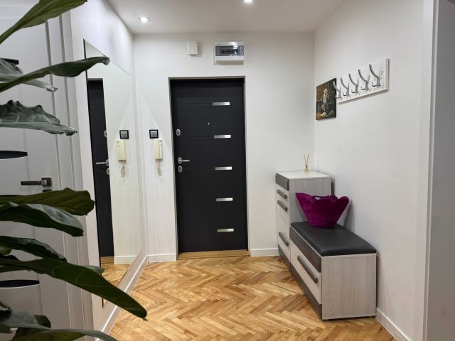 Mieszkanie 3-pokojowe Zwoleń. Zdjęcie 1