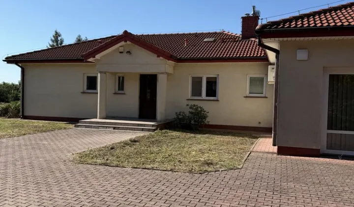 dom wolnostojący Czołowo