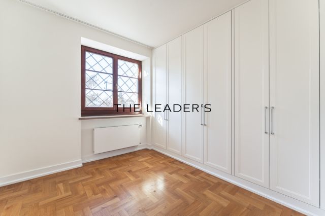 dom wolnostojący, 5 pokoi Warszawa Praga-Południe. Zdjęcie 9