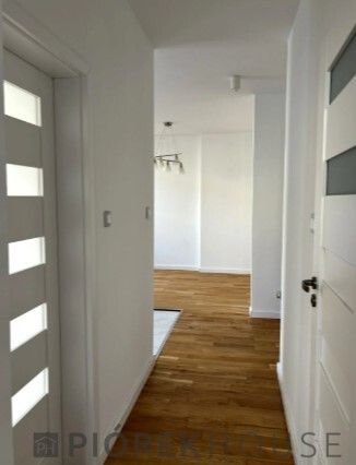 Mieszkanie 3-pokojowe Warszawa Praga-Południe, ul. Ludwika Kickiego. Zdjęcie 4