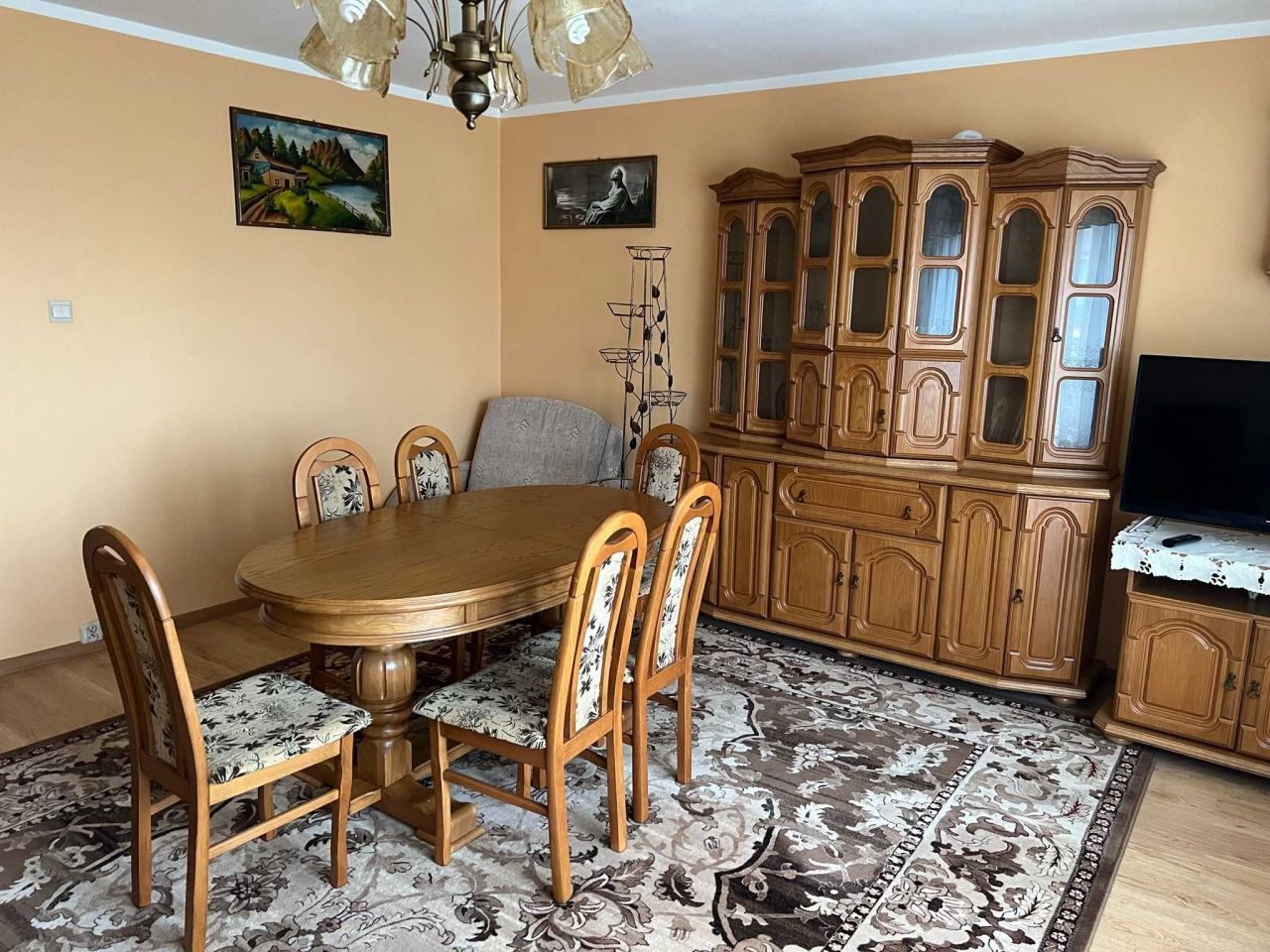 Mieszkanie 4-pokojowe Lipsk, ul. Nowodworska. Zdjęcie 1