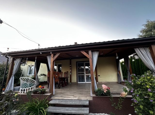 dom wolnostojący, 5 pokoi Motycz. Zdjęcie 1