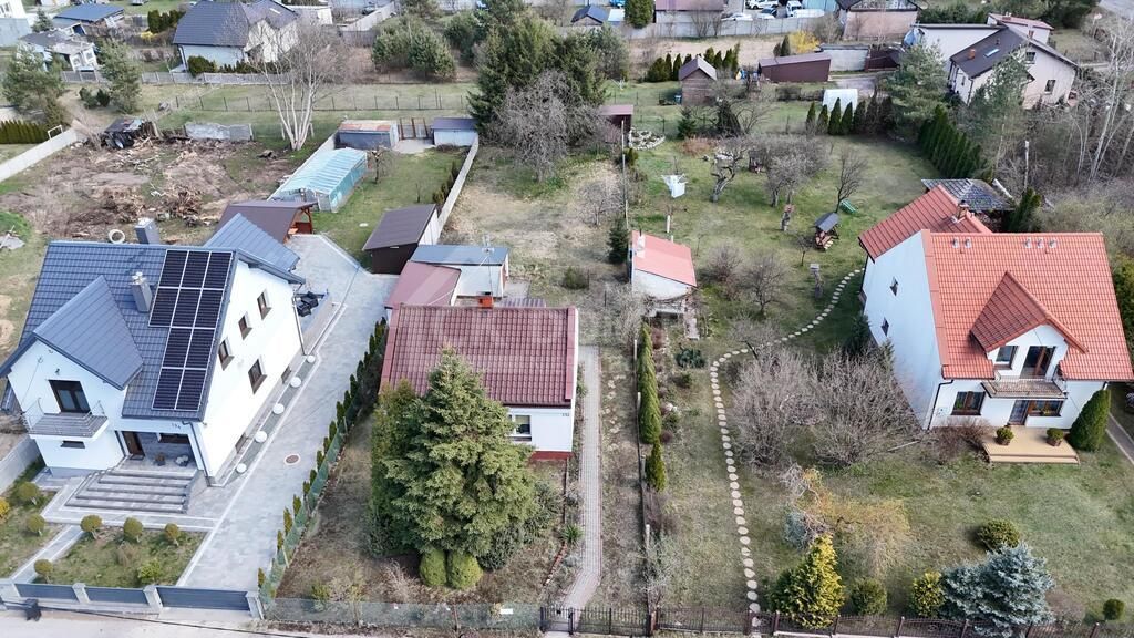 dom wolnostojący, 2 pokoje Kielce Biesaki. Zdjęcie 8