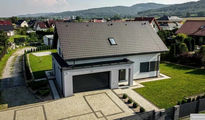 dom wolnostojący, 5 pokoi Burkatów, ul. Osiedle Pogórze