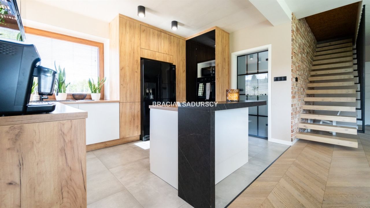 dom wolnostojący, 5 pokoi Marcyporęba, ul. Spacerowa. Zdjęcie 18