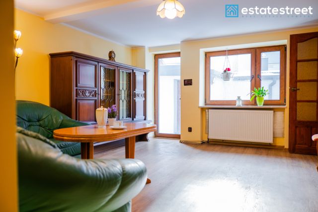 dom wolnostojący, 10 pokoi Piekary Śląskie Centrum, ul. Franciszka Żwirki. Zdjęcie 5