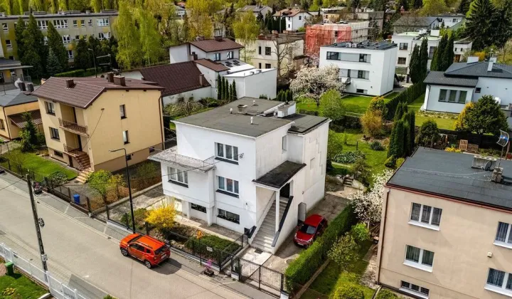 dom wolnostojący, 6 pokoi Łódź Julianów, ul. Jaśminowa