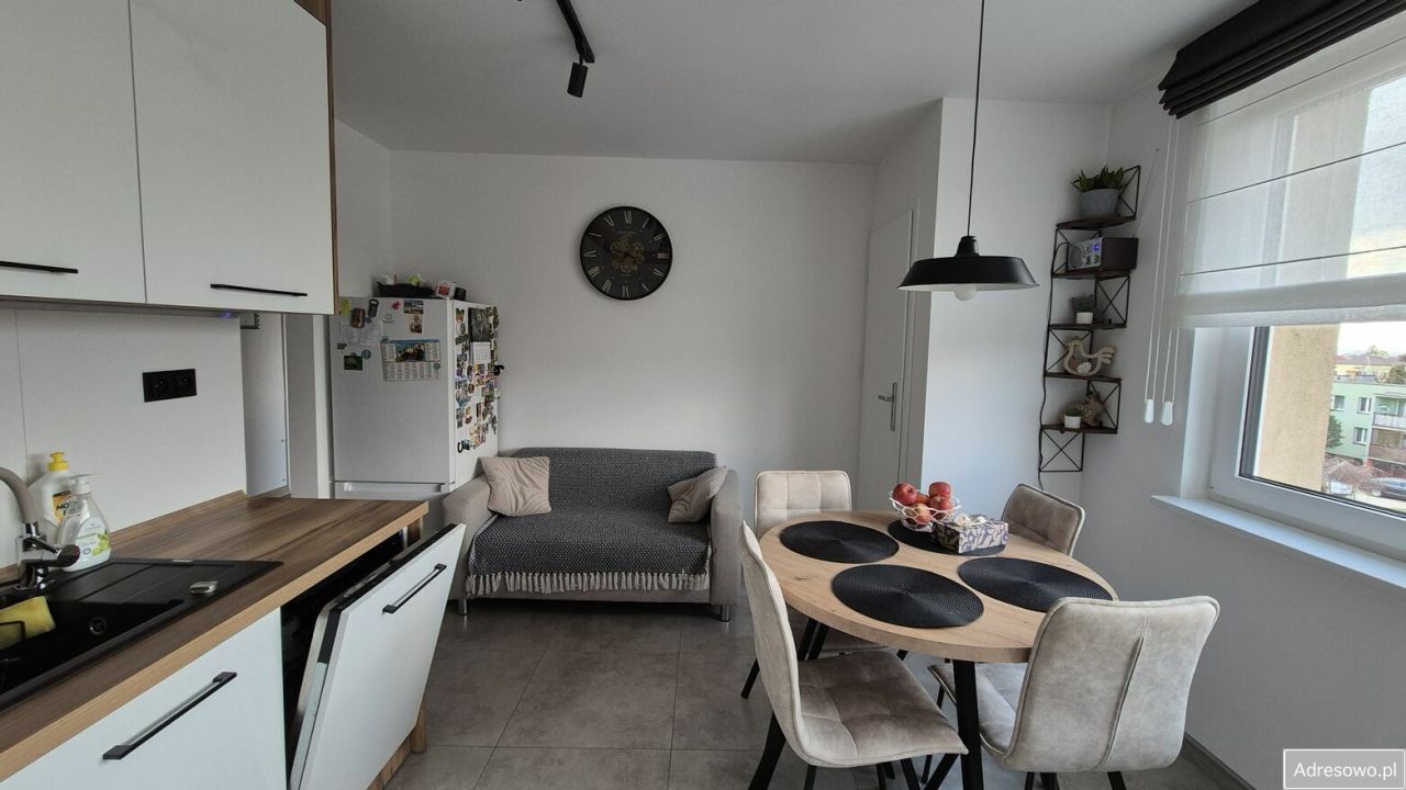 Mieszkanie 4-pokojowe Radymno, os. Władysława Jagiełły. Zdjęcie 1