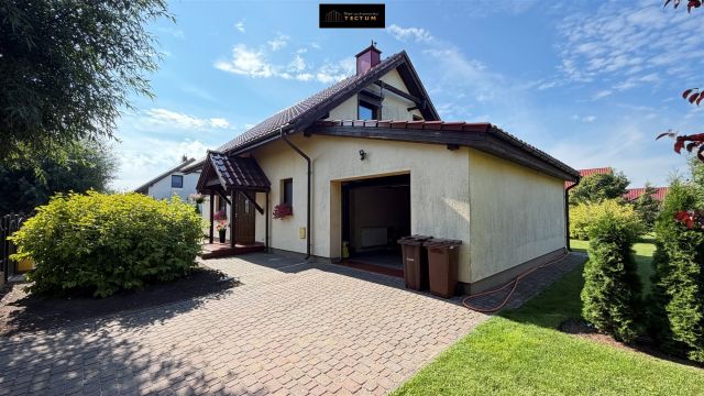 dom wolnostojący, 4 pokoje Łaziska. Zdjęcie 1