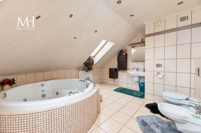 dom wolnostojący, 7 pokoi Łódź. Zdjęcie 15