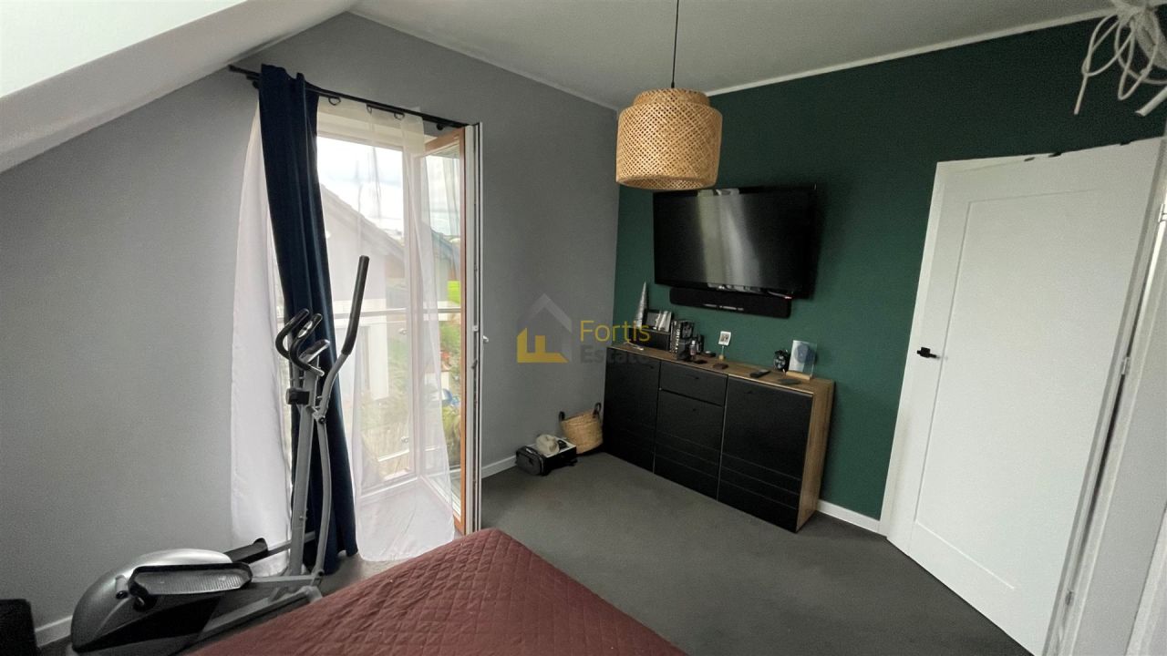 dom wolnostojący, 5 pokoi Kłaj. Zdjęcie 9