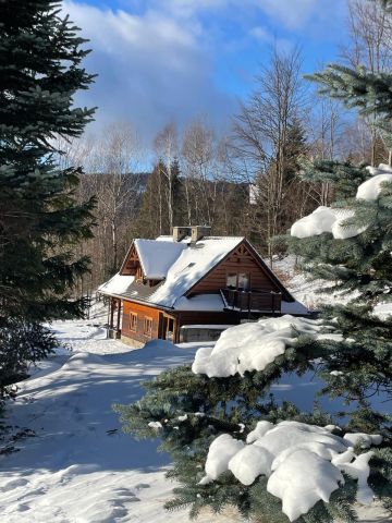 dom wolnostojący, 3 pokoje Koszarawa Bystra. Zdjęcie 1