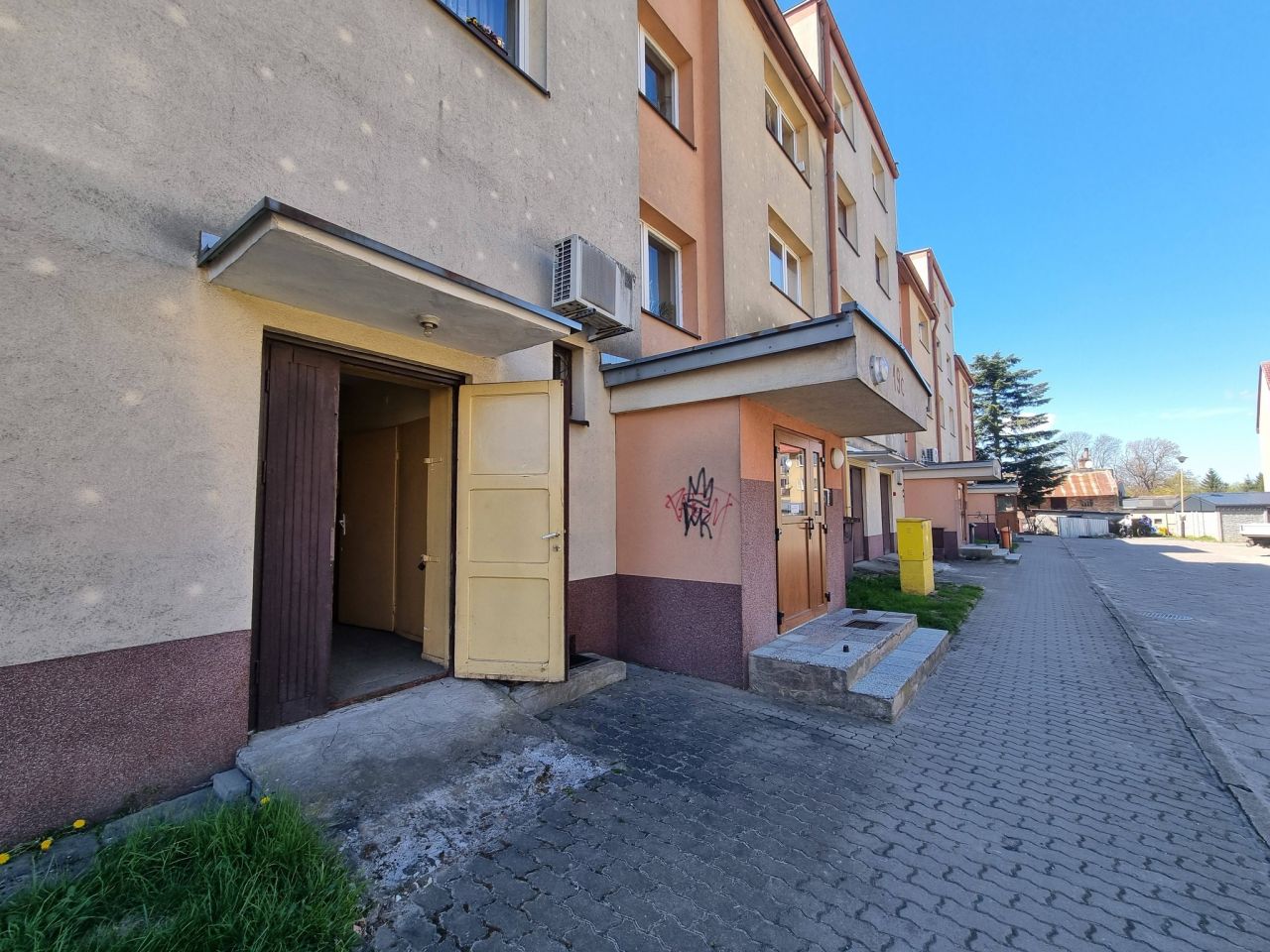 Lokal Płoty. Zdjęcie 11