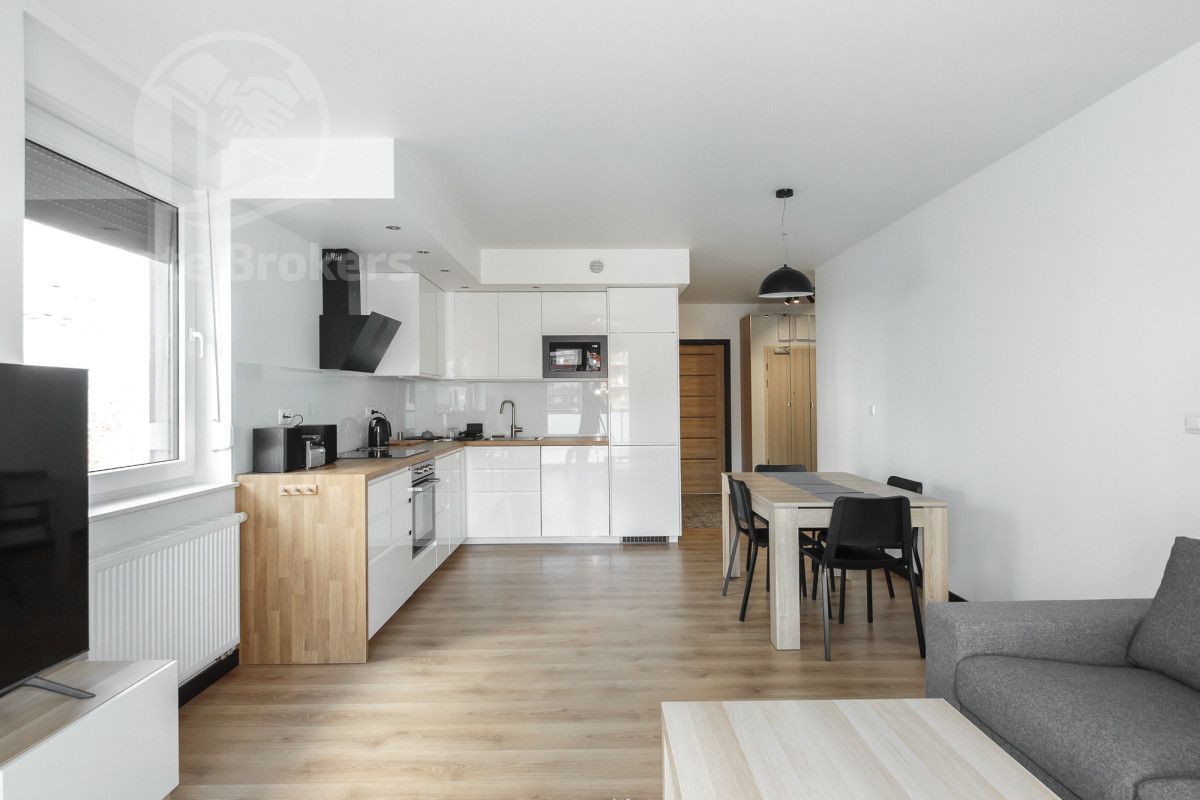 Mieszkanie 4-pokojowe Wrocław Poświętne, ul. Adama Jerzego Czartoryskiego. Zdjęcie 2