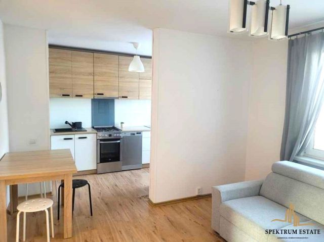 Mieszkanie 3-pokojowe Kraków Dębniki, ul. gen. Stefana Grota-Roweckiego. Zdjęcie 1