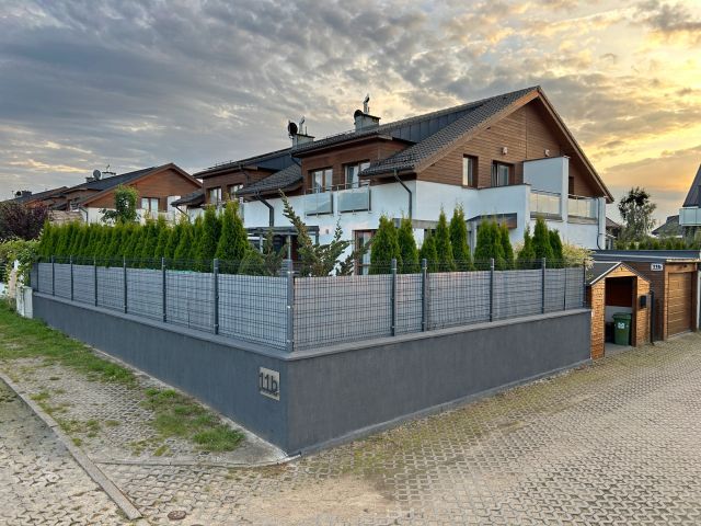 bliźniak, 4 pokoje Banino, ul. Modrzewiowa. Zdjęcie 1