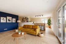 dom wolnostojący, 4 pokoje Aleksandrów Łódzki, ul. Placydowska