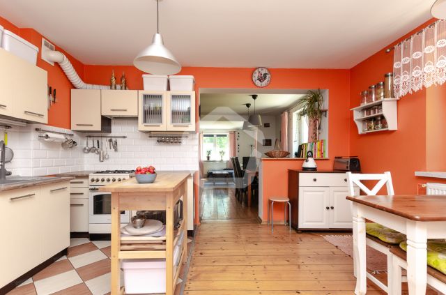 dom wolnostojący, 2 pokoje Wiśniowa. Zdjęcie 4