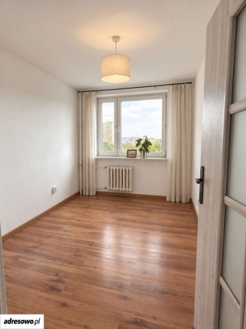 Mieszkanie 3-pokojowe Warszawa Chomiczówka, ul. Josepha Conrada. Zdjęcie 1