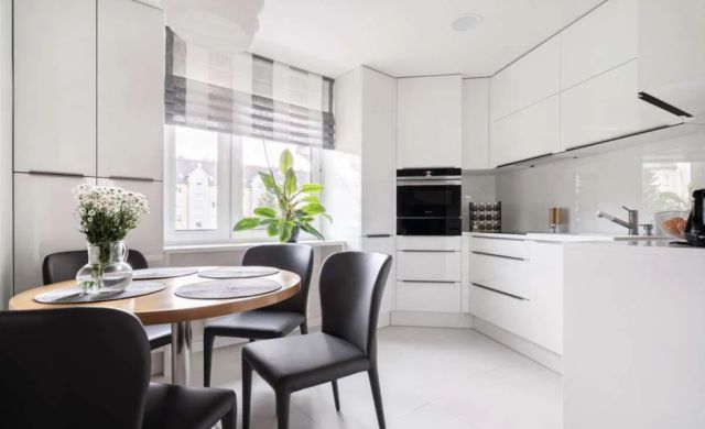 Mieszkanie 4-pokojowe Przecław. Zdjęcie 7