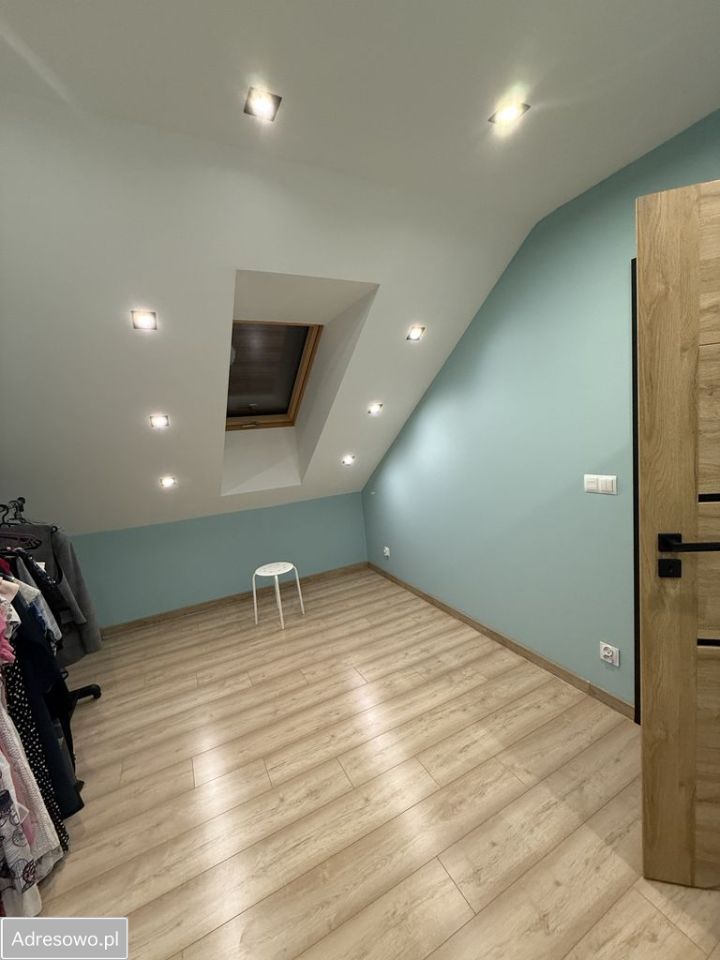 dom wolnostojący, 6 pokoi Jeziorna. Zdjęcie 5