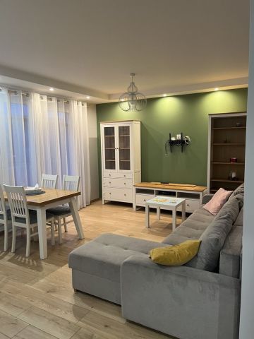 Mieszkanie 3-pokojowe Gdynia Chylonia, ul. Chylońska. Zdjęcie 1