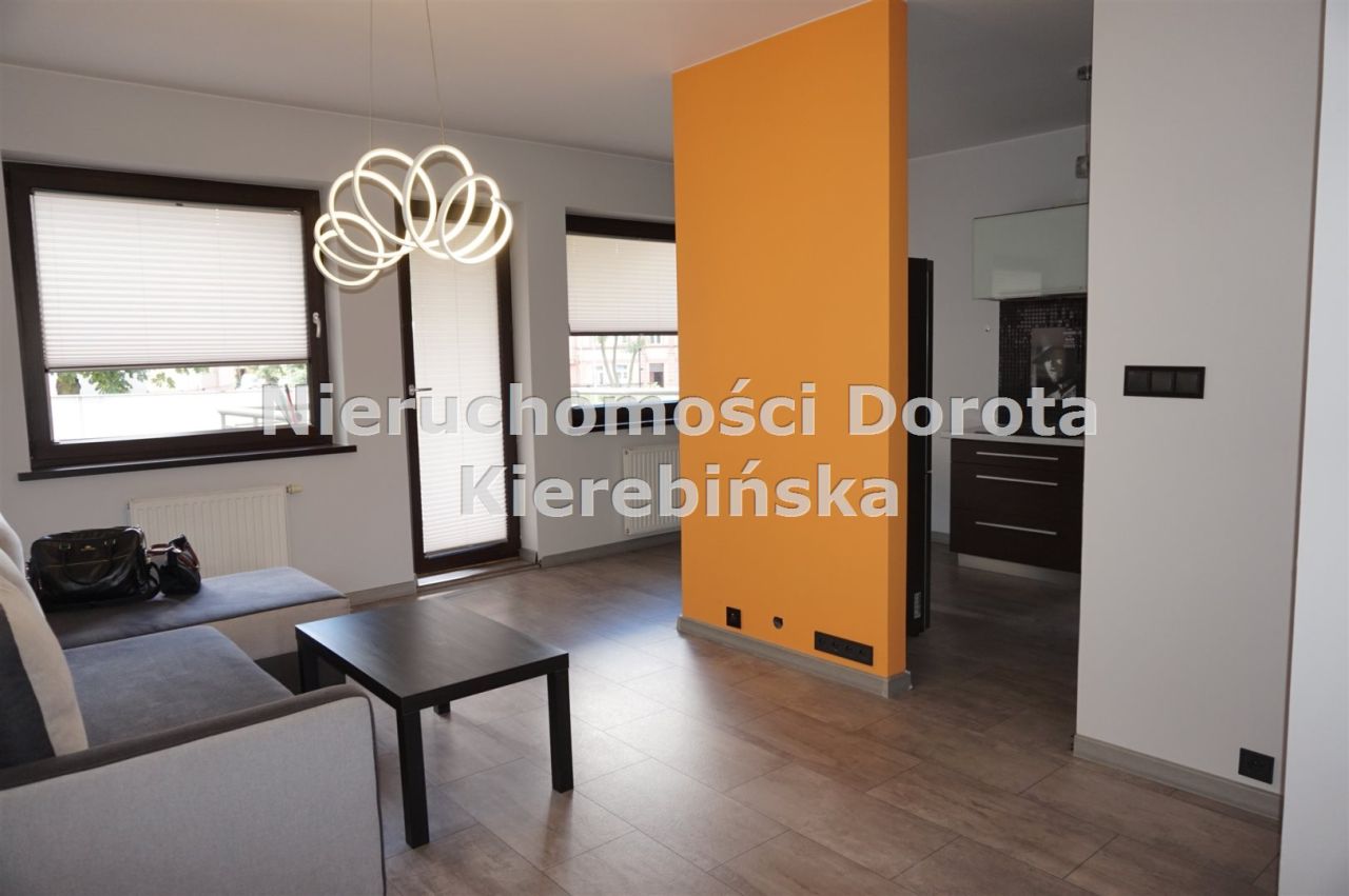 Mieszkanie 3-pokojowe Tomaszów Mazowiecki, ul. św. Antoniego. Zdjęcie 1