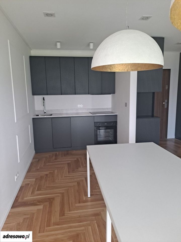 Biuro Katowice Piotrowice, ul. Bażantów. Zdjęcie 1