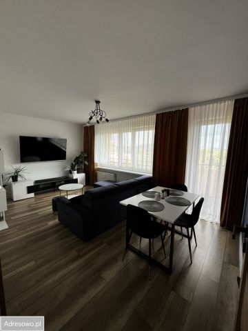 Mieszkanie 3-pokojowe Cieszyn, ul. Franciszka Popiołka. Zdjęcie 1