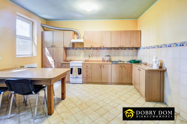 dom wolnostojący, 11 pokoi Kaniuki. Zdjęcie 21