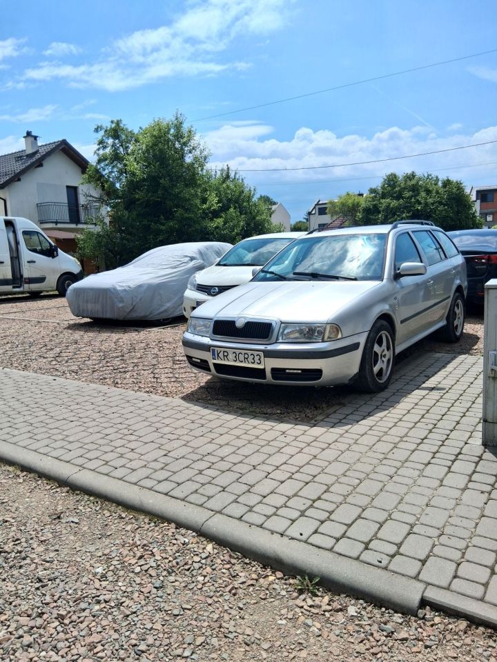 Mieszkanie 3-pokojowe Skawina, ul. Wojska Polskiego. Zdjęcie 3