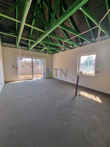 bliźniak, 3 pokoje Czernica. Zdjęcie 15