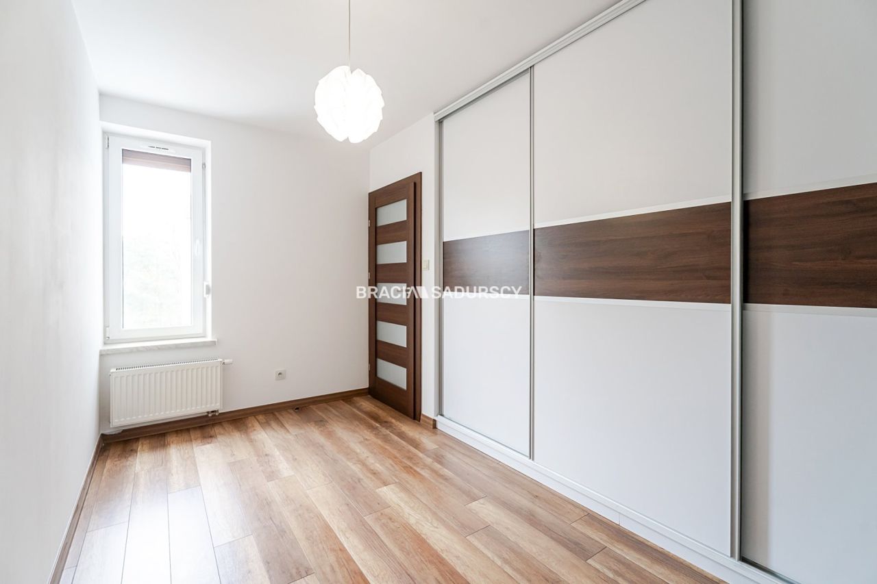 Mieszkanie 4-pokojowe Skawina, ul. Mikołaja Kopernika. Zdjęcie 8
