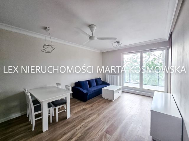 Mieszkanie 3-pokojowe Warszawa Włochy, al. Krakowska. Zdjęcie 1