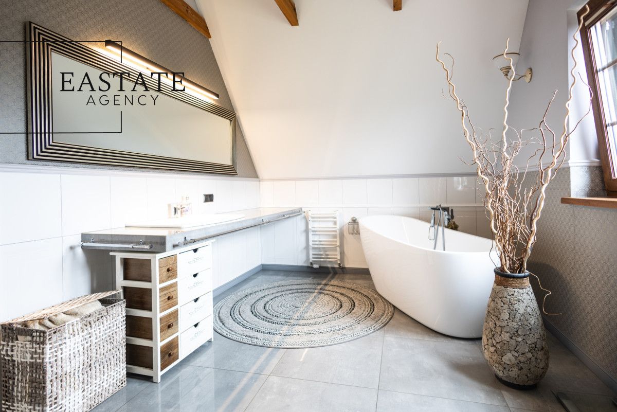 dom wolnostojący, 5 pokoi Sienno. Zdjęcie 11