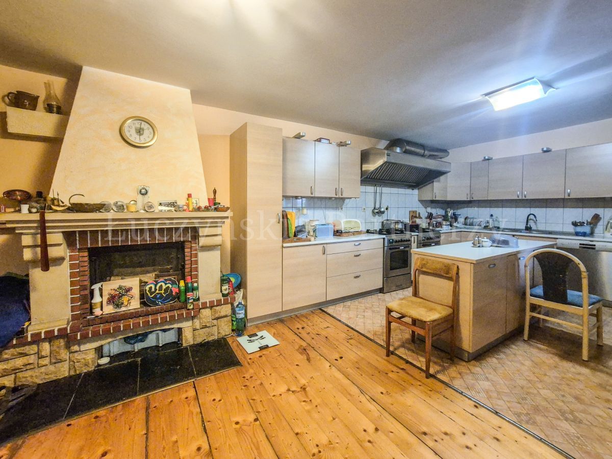 dom wolnostojący, 11 pokoi Mysłakowice. Zdjęcie 4