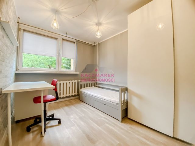 Mieszkanie 3-pokojowe Pszczyna, ul. W. Jagiełły. Zdjęcie 3