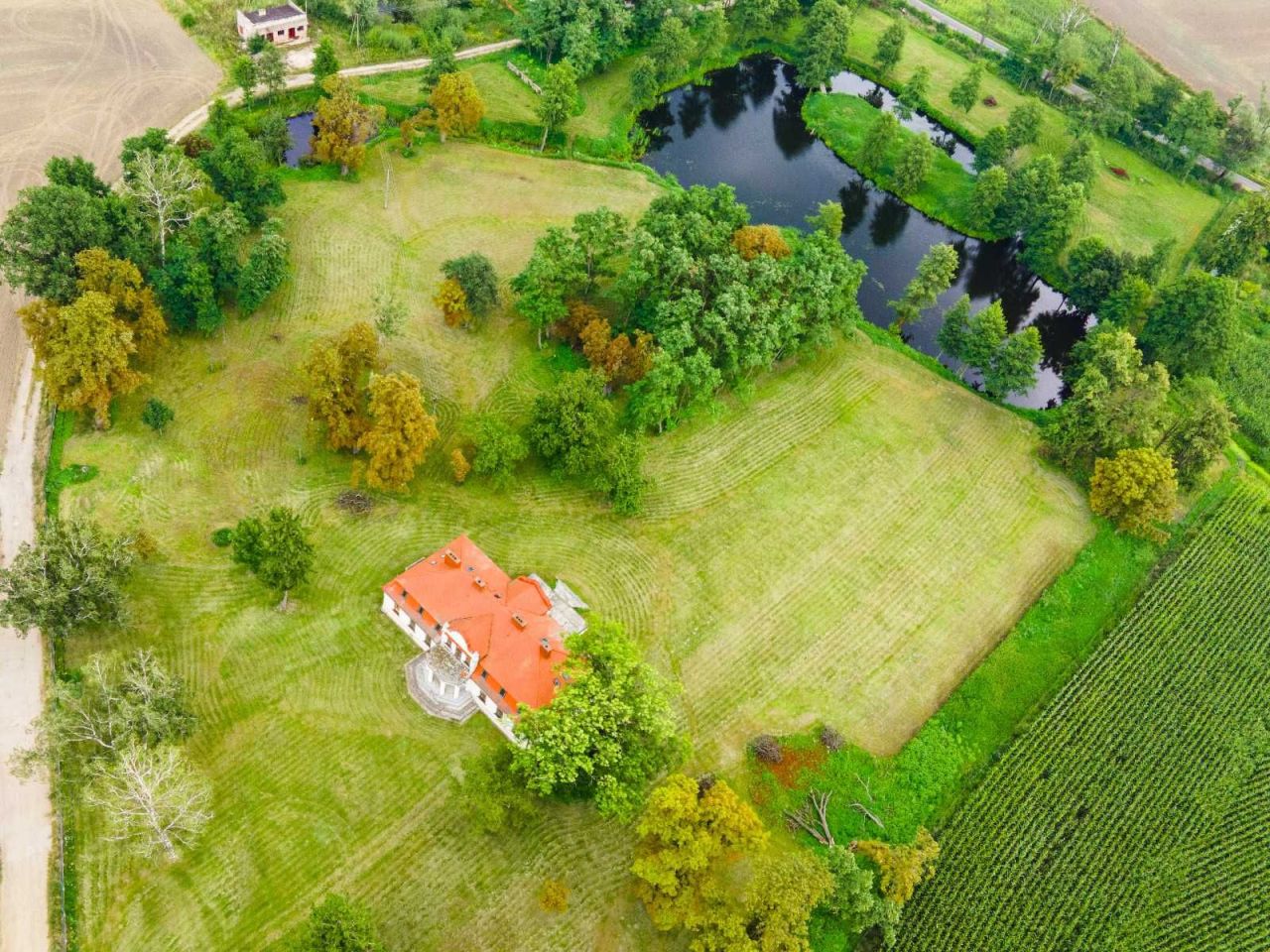 dworek Staroźreby. Zdjęcie 4