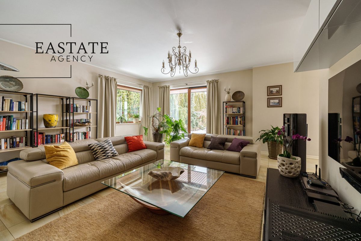 dom wolnostojący, 5 pokoi Parcela-Obory. Zdjęcie 1