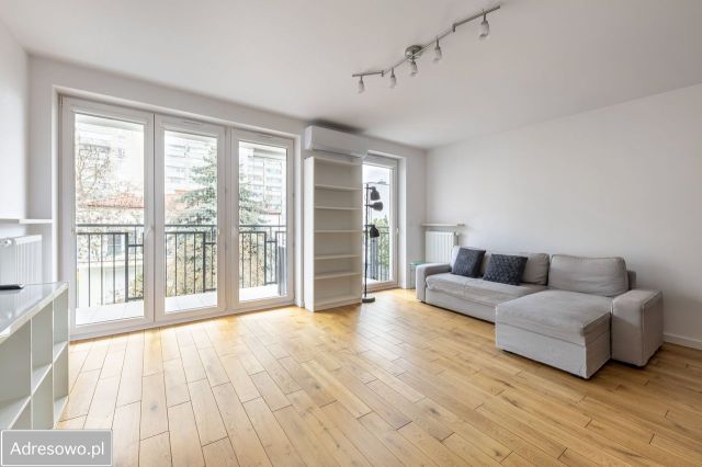 Mieszkanie 3-pokojowe Warszawa Bródno, ul. Krzywińska. Zdjęcie 1