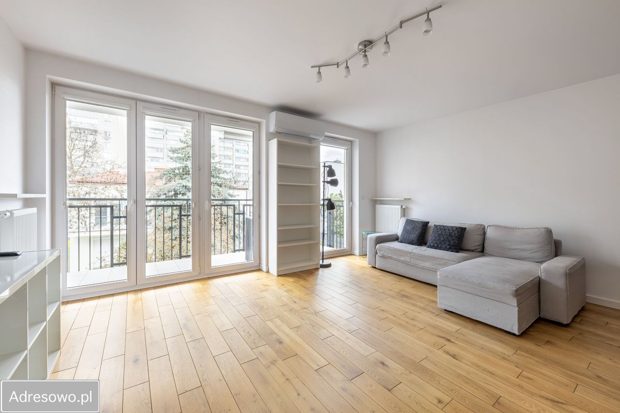 Mieszkanie 3-pokojowe Warszawa Bródno, ul. Krzywińska. Zdjęcie 1