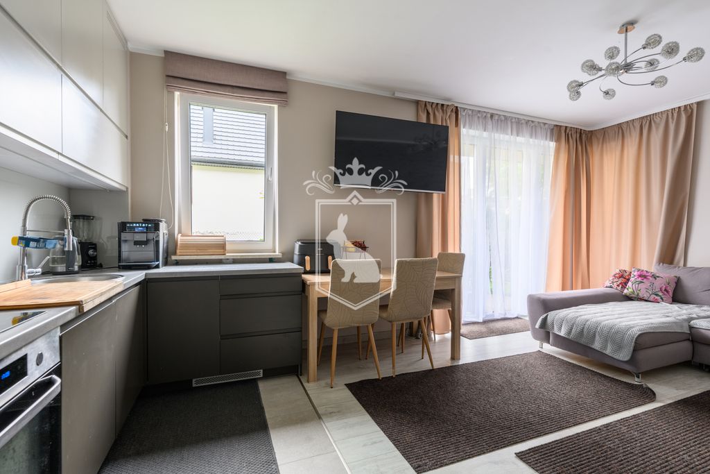 Mieszkanie 4-pokojowe Marki, ul. Leopolda Lisa-Kuli. Zdjęcie 3