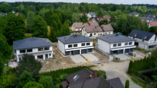 bliźniak, 5 pokoi Niewodnica Korycka, ul. Piaskowa. Zdjęcie 21