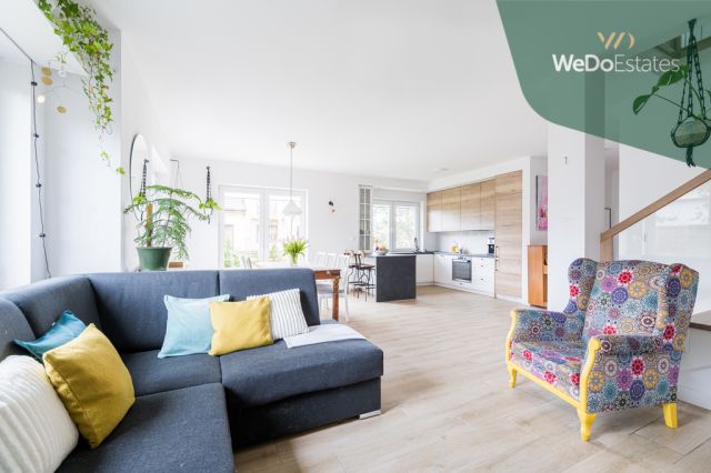 bliźniak, 5 pokoi Kąty, ul. Spacerowa. Zdjęcie 1